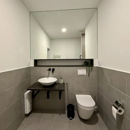 Unit 2 Διαμέρισμα *
